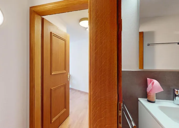 Appartement Ludains 2/9 *