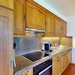 Ludains 2/9 Apartamento
